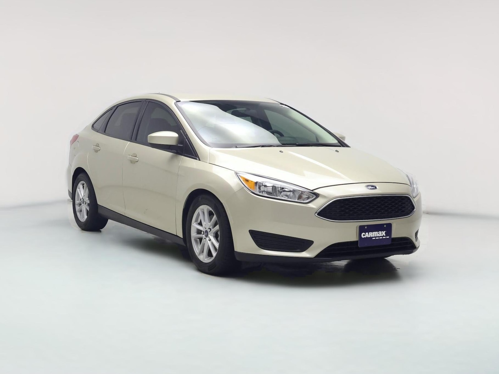 2018 Ford Focus SE - Photo 1