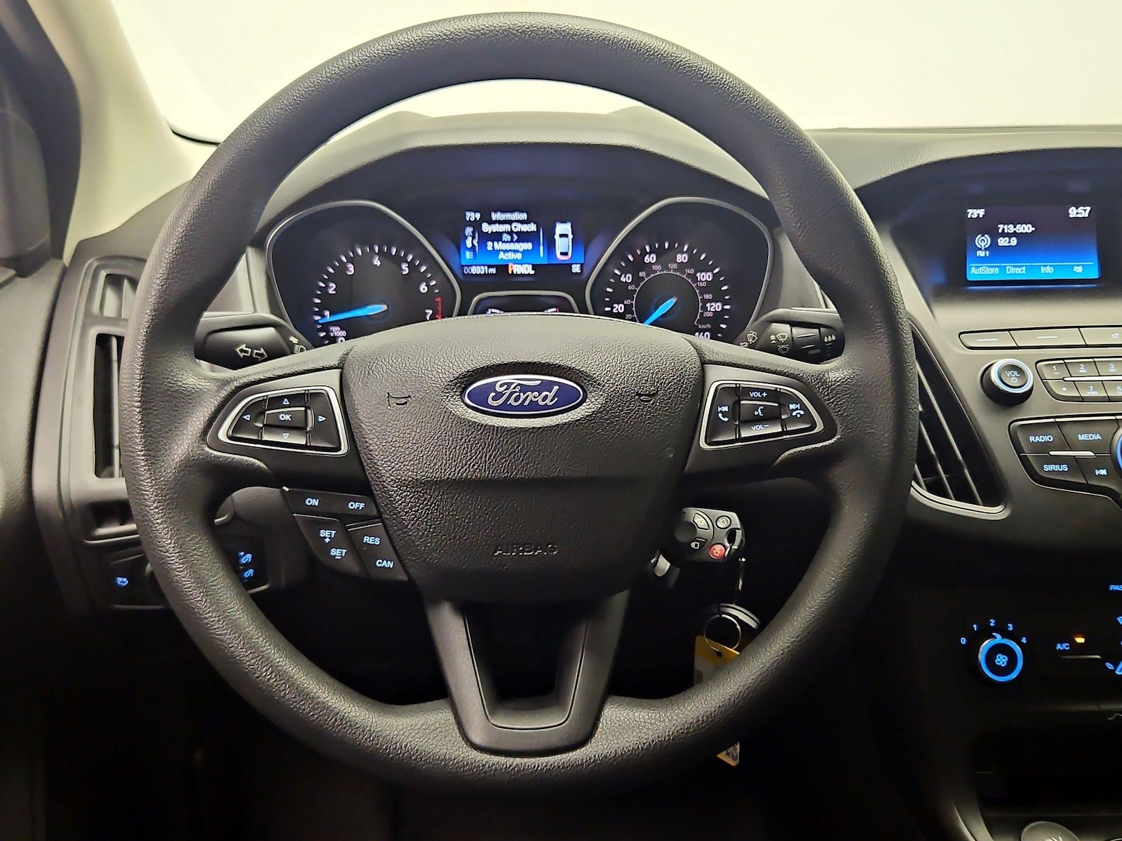 2018 Ford Focus SE - Photo 11