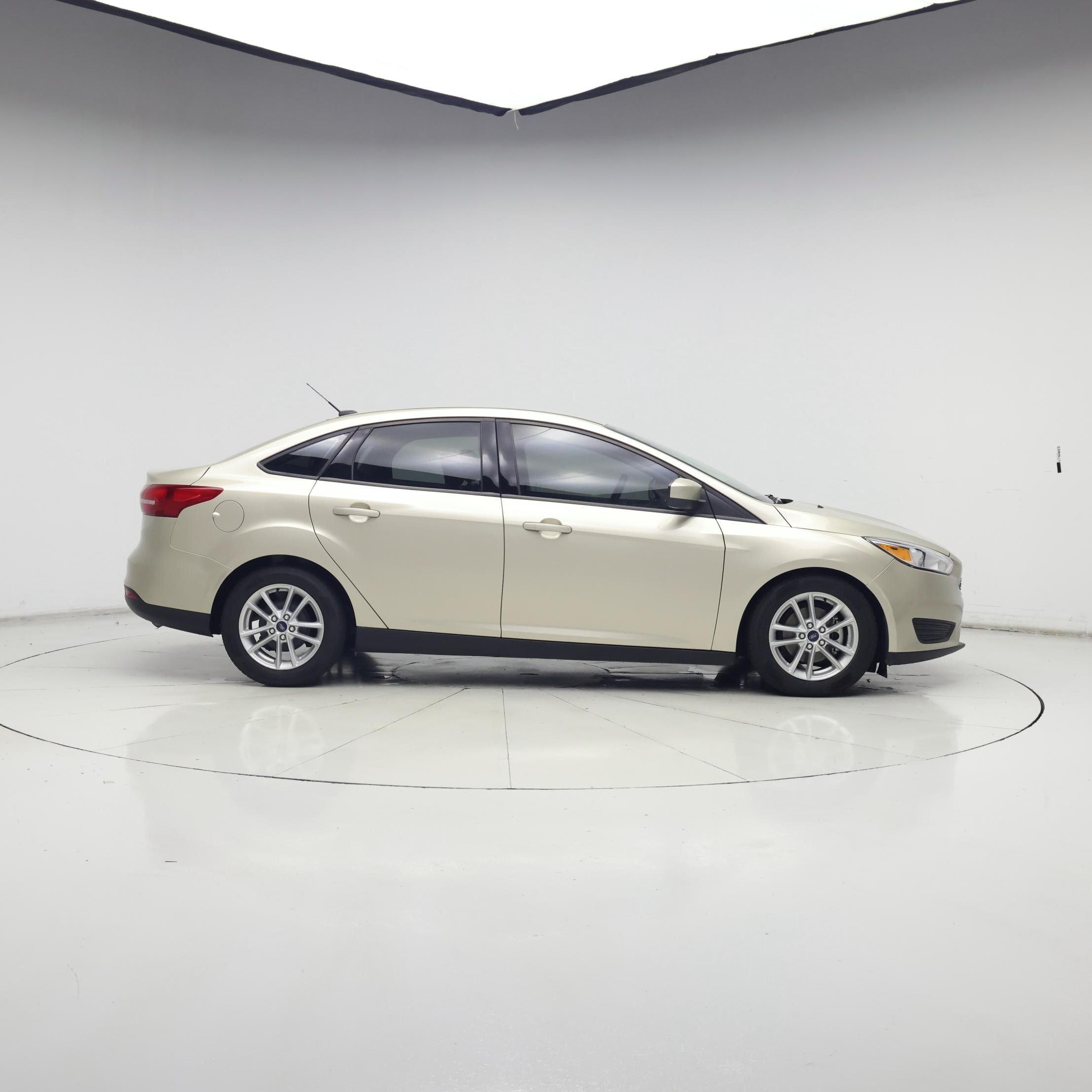 Thumbnail: 2018 Ford Focus - 7
