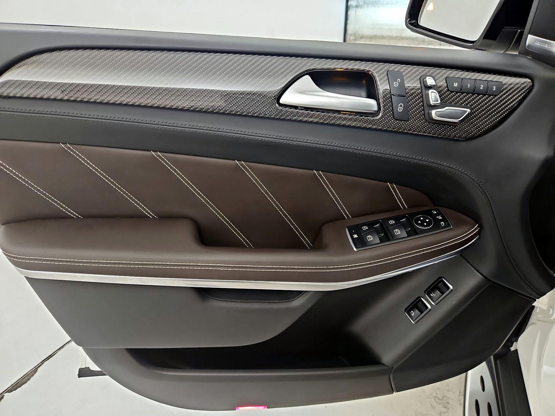 Thumbnail: 2019 Mercedes-Benz GL-Class - 12
