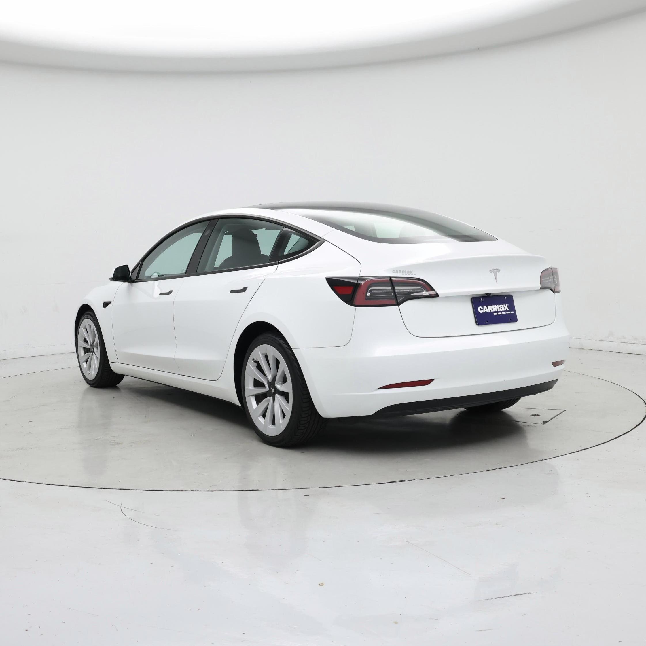 Thumbnail: 2023 Tesla Model 3 - 2