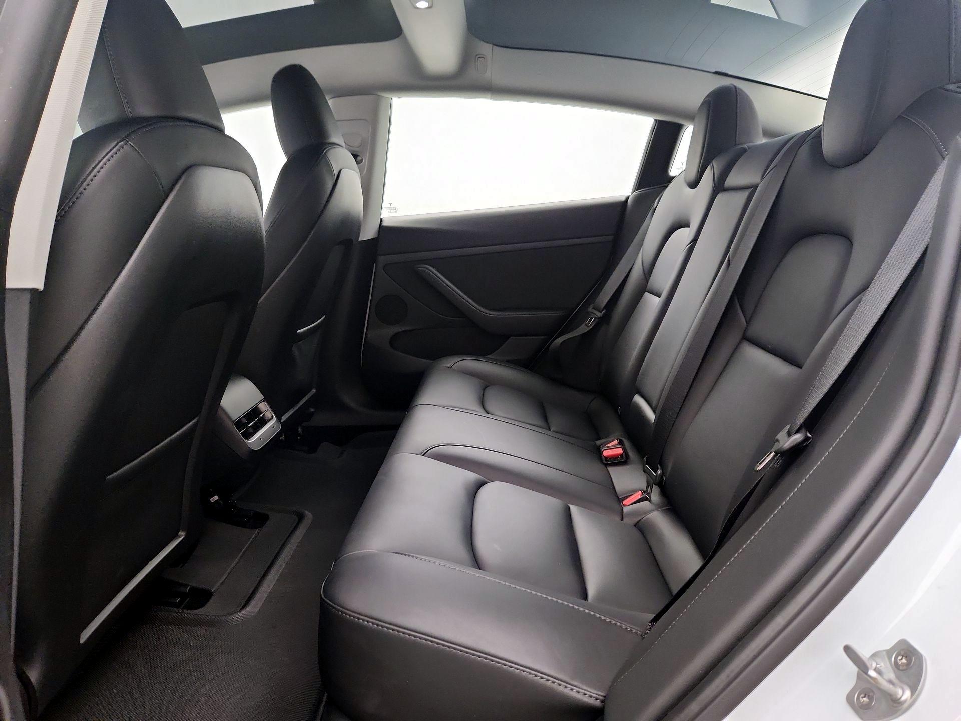 Thumbnail: 2023 Tesla Model 3 - 20