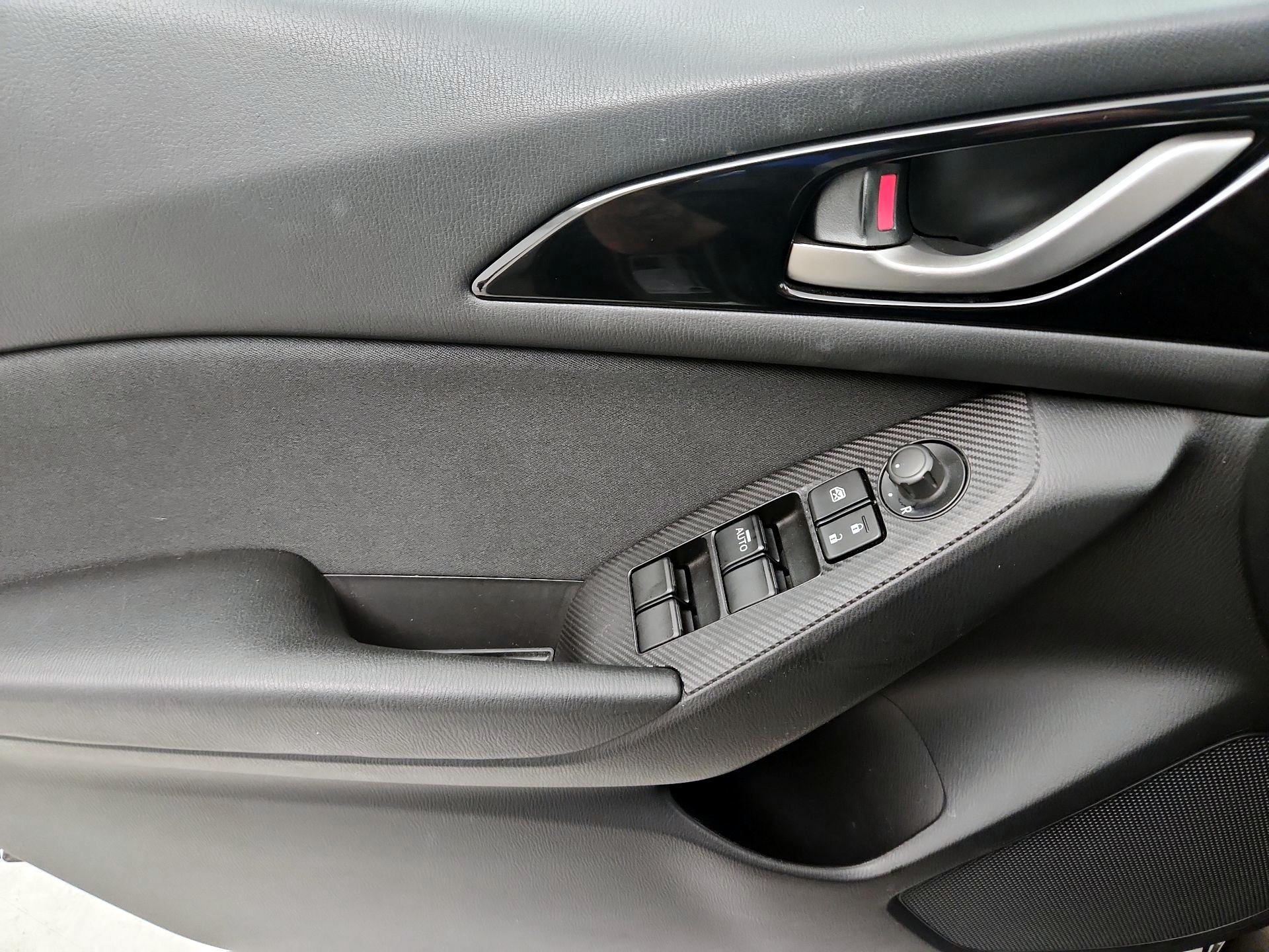 Thumbnail: 2014 Mazda Mazda3 - 12