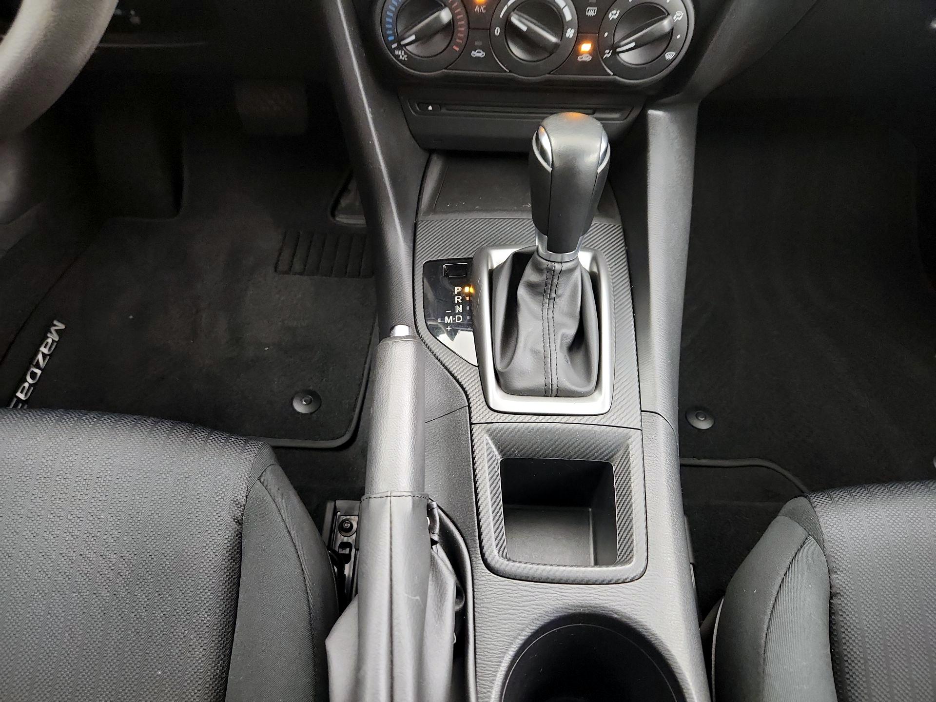 Thumbnail: 2014 Mazda Mazda3 - 16