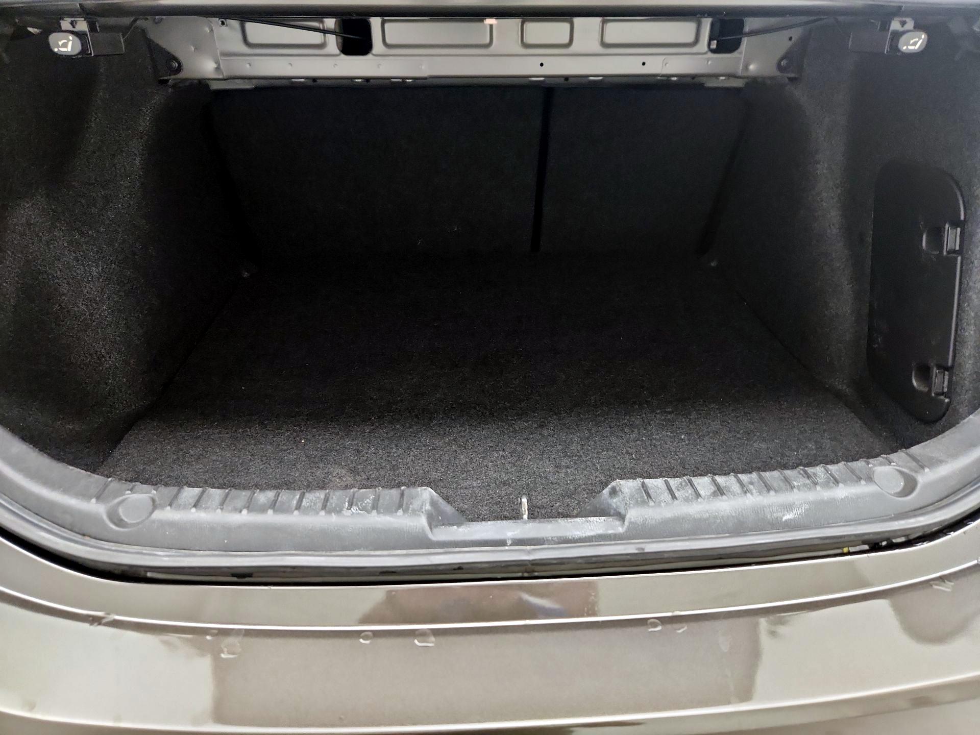 Thumbnail: 2014 Mazda Mazda3 - 19