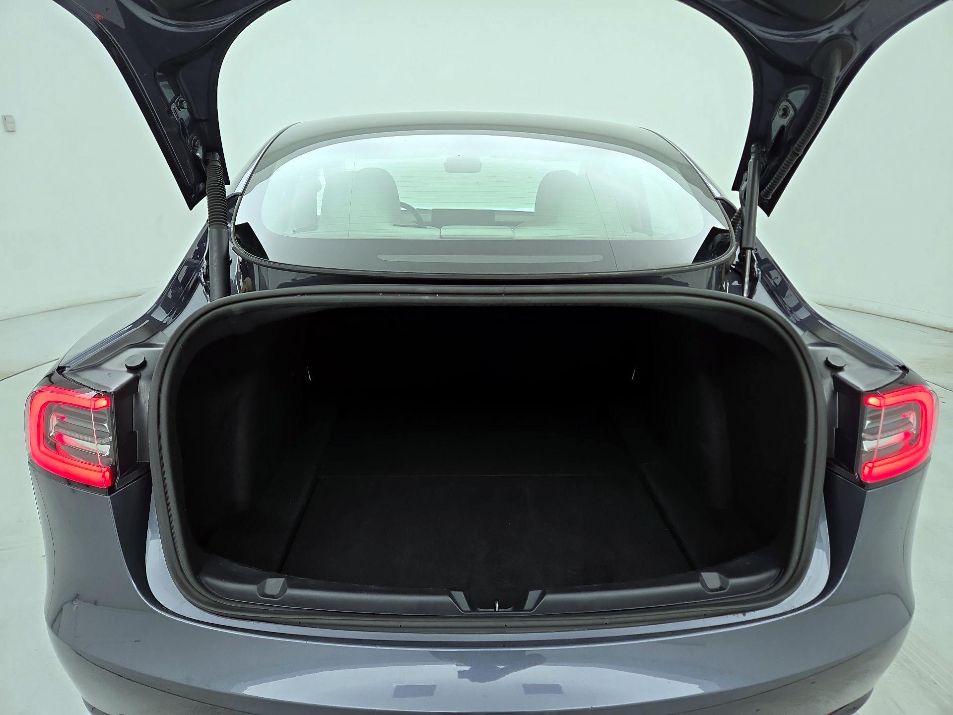 Thumbnail: 2023 Tesla Model 3 - 20