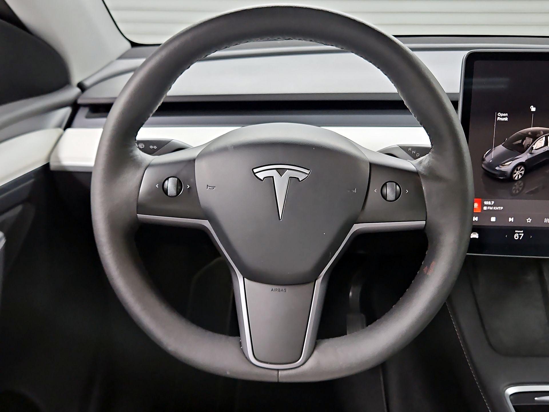 Thumbnail: 2023 Tesla Model Y - 10