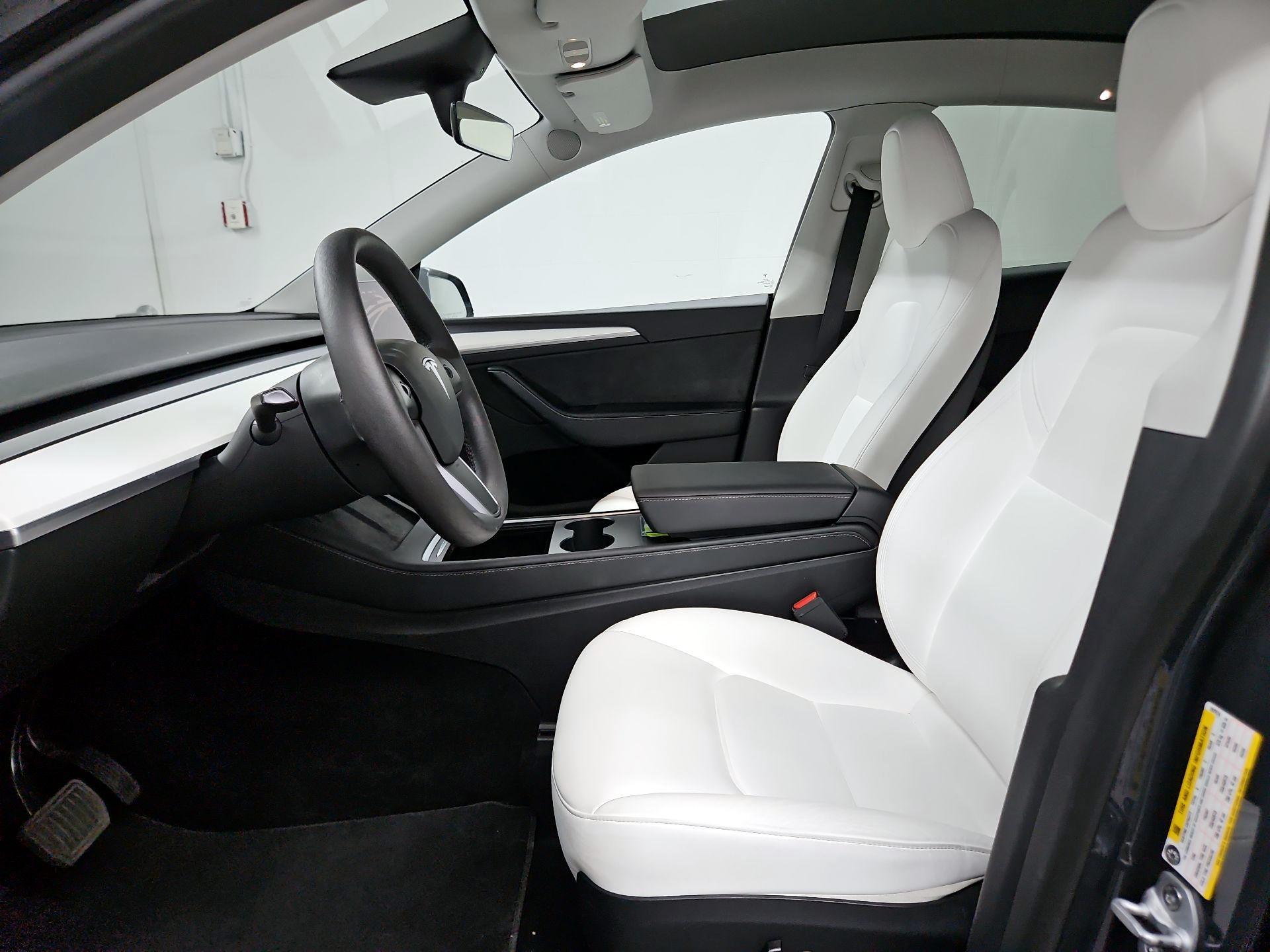 Thumbnail: 2023 Tesla Model Y - 11