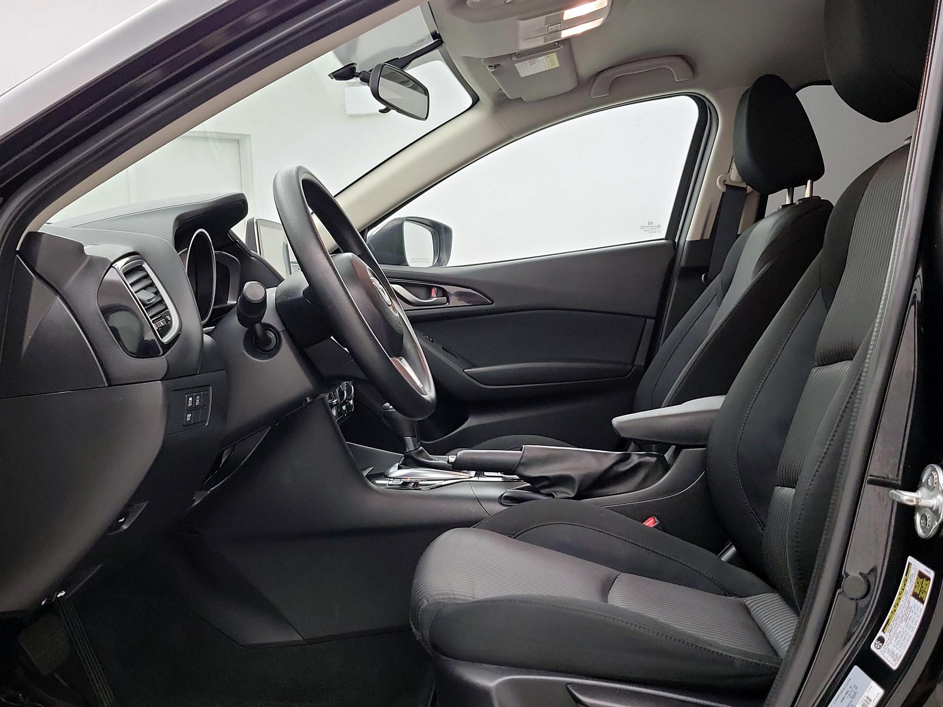 Thumbnail: 2016 Mazda Mazda3 - 11