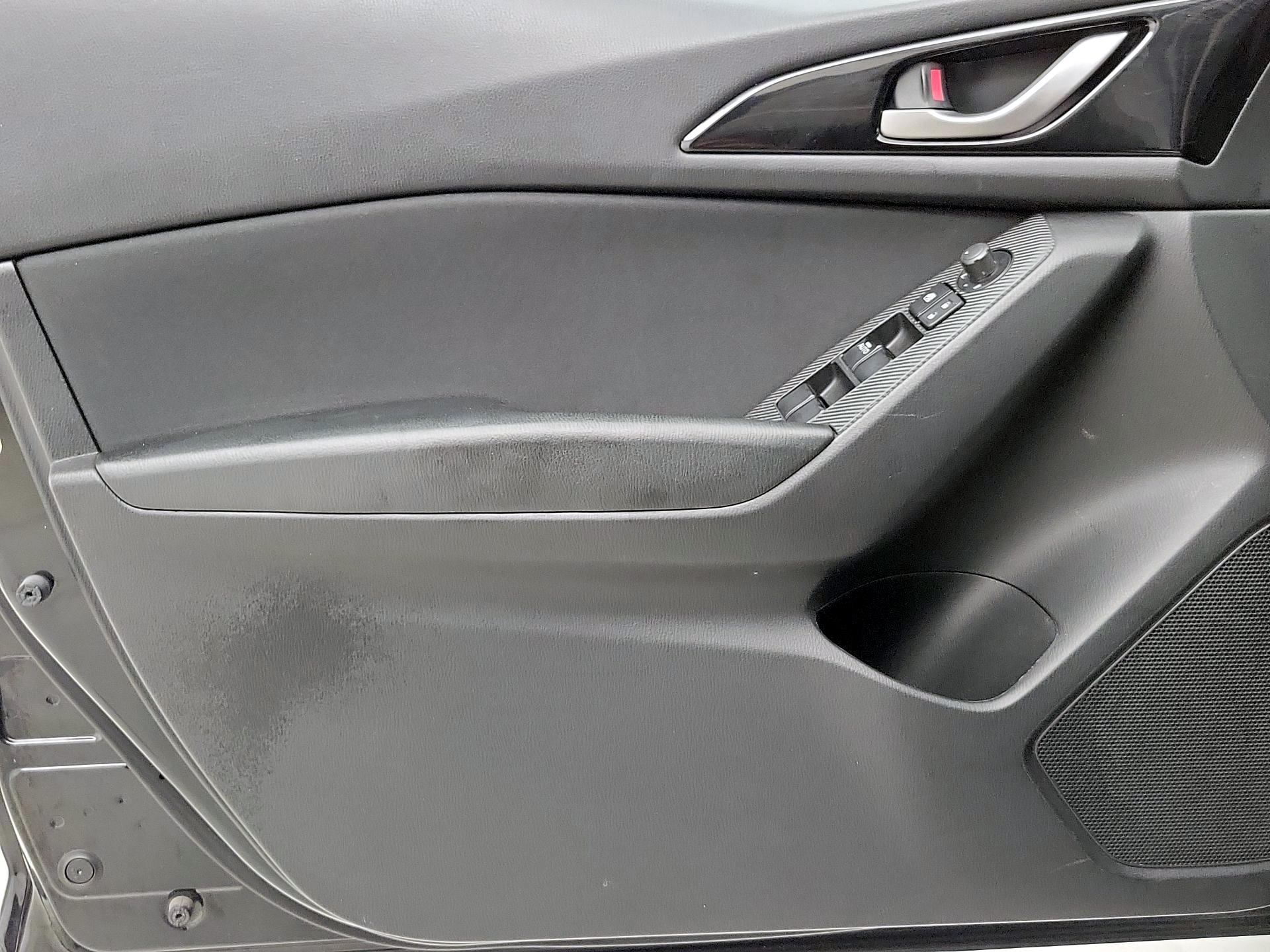Thumbnail: 2016 Mazda Mazda3 - 12