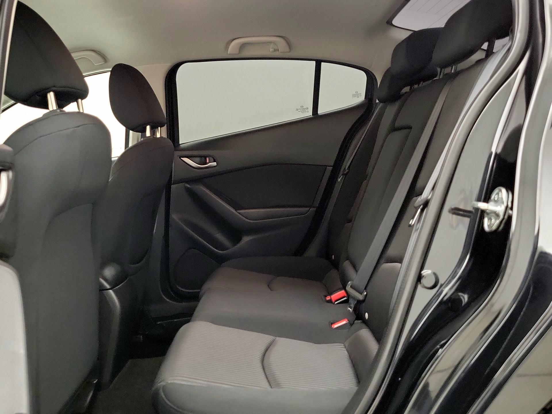Thumbnail: 2016 Mazda Mazda3 - 19