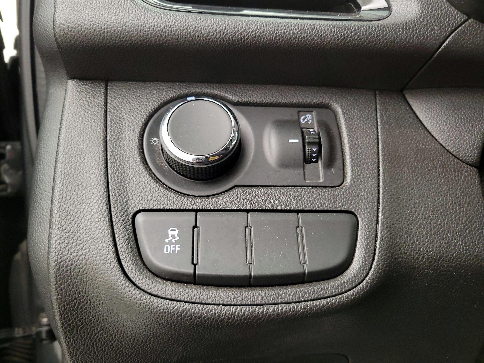Thumbnail: 2018 Chevrolet Spark - 11
