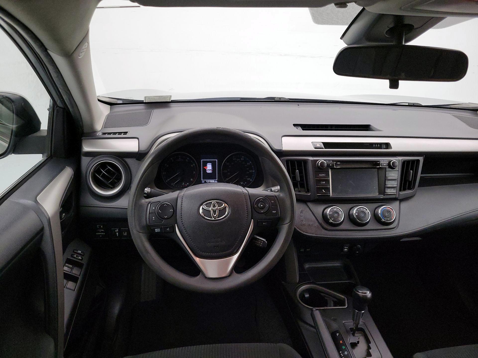 Thumbnail: 2017 Toyota RAV4 - 10