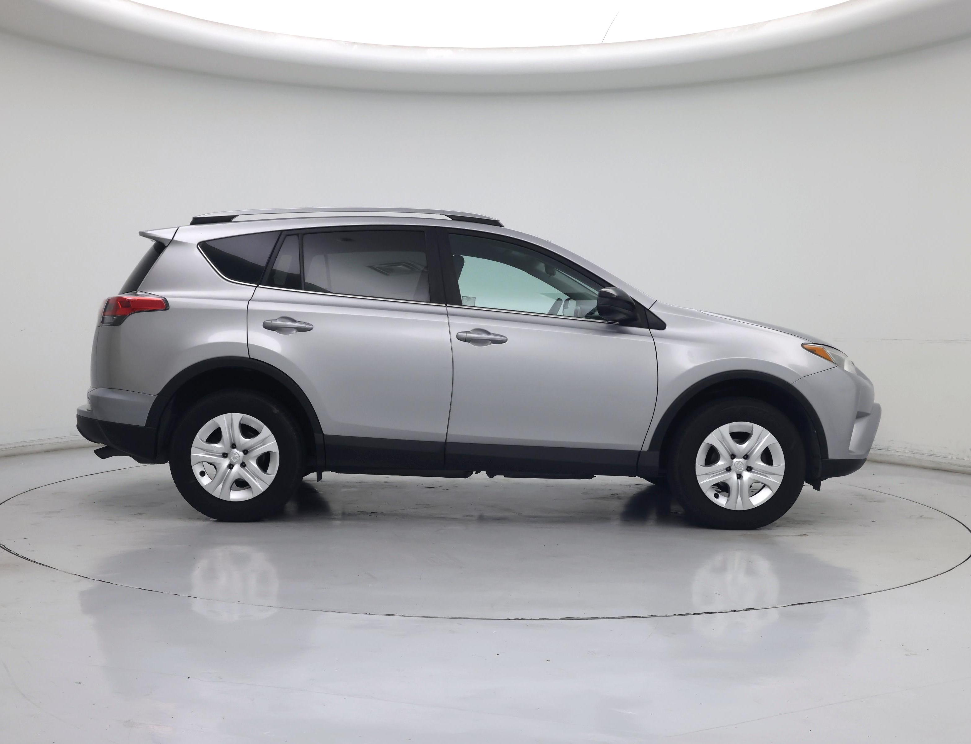 Thumbnail: 2017 Toyota RAV4 - 7