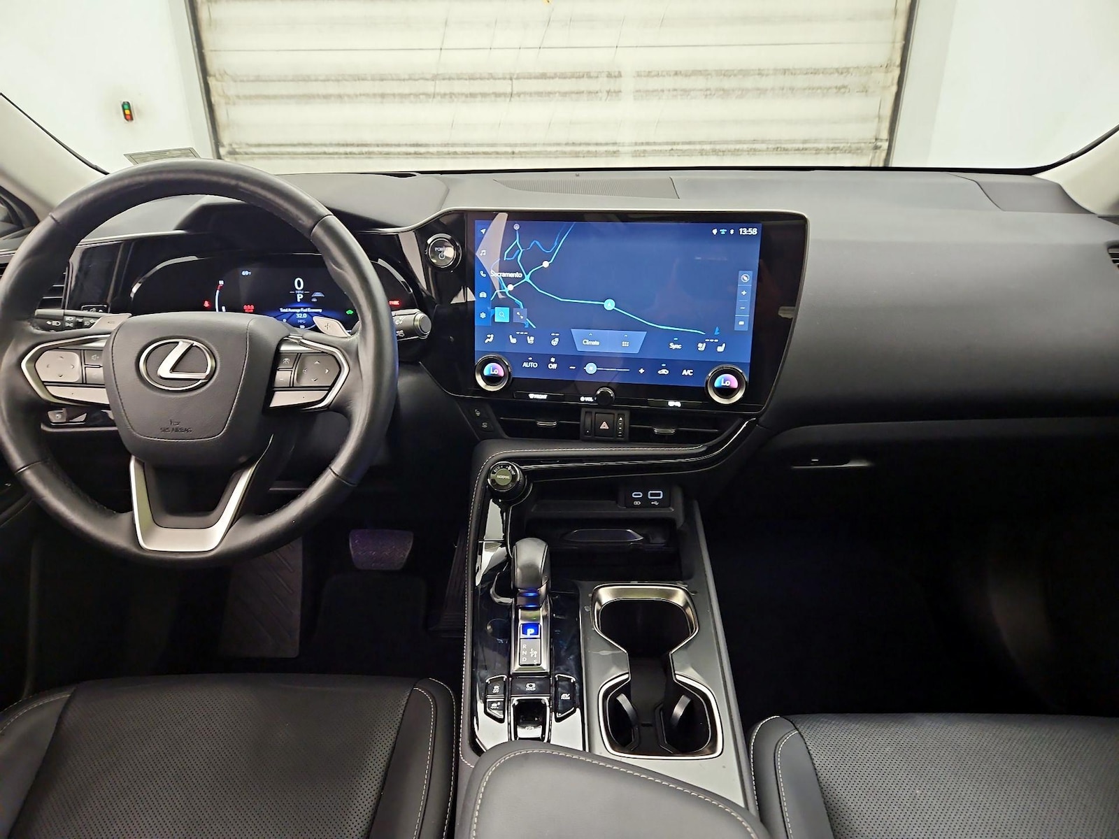 2024 Lexus NX Hybrid 350h - Photo 10