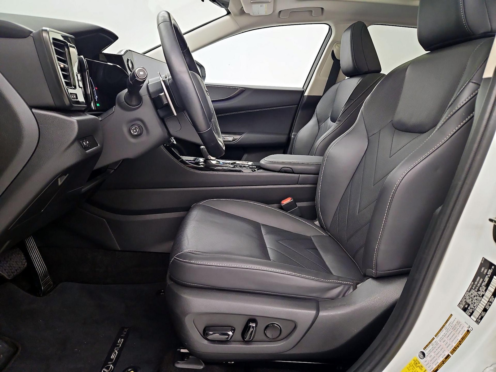 2024 Lexus NX Hybrid 350h - Photo 12