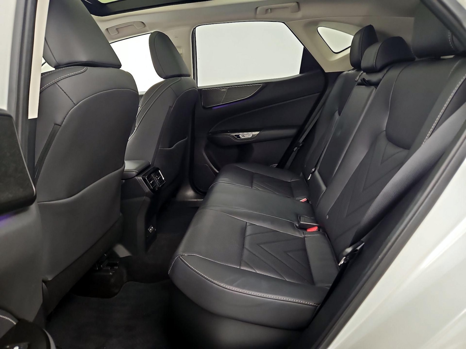 2024 Lexus NX Hybrid 350h - Photo 22