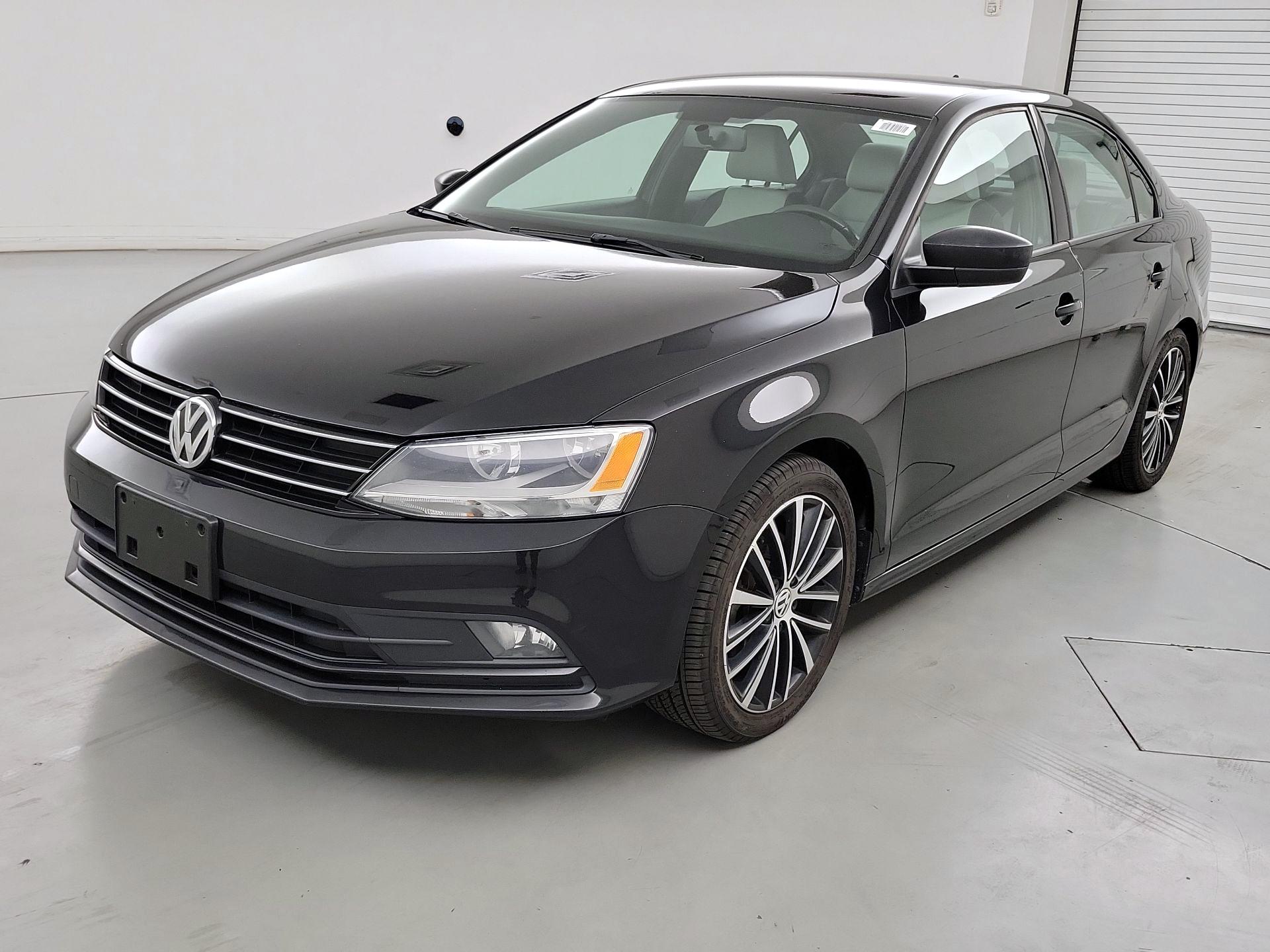 Thumbnail: 2016 Volkswagen Jetta - 3
