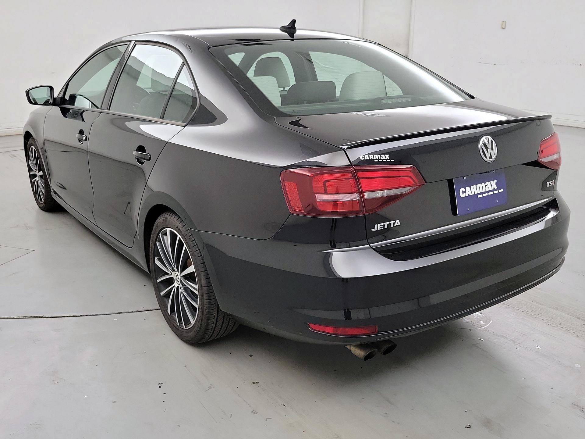 Thumbnail: 2016 Volkswagen Jetta - 7