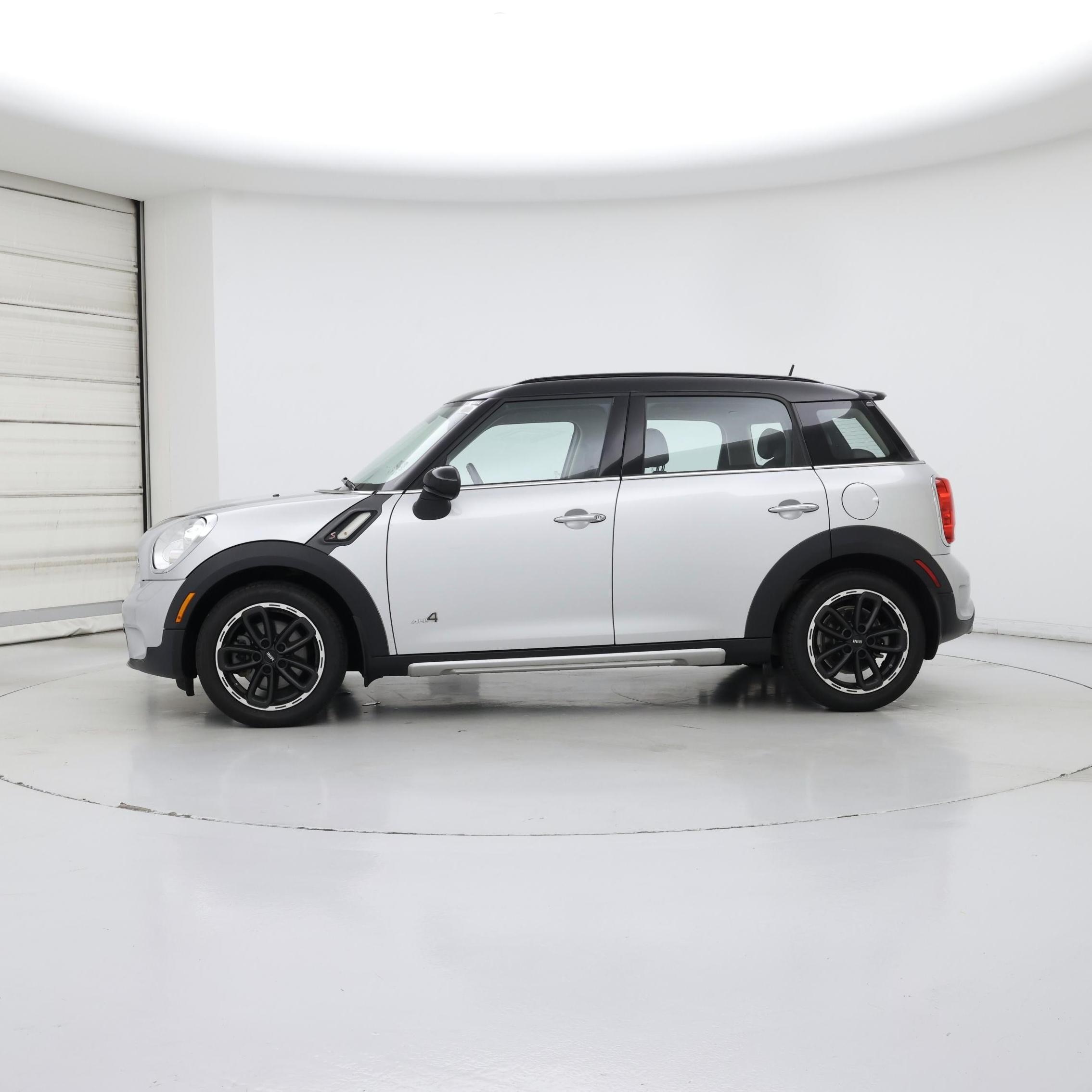 Thumbnail: 2016 MINI Cooper Countryman - 3