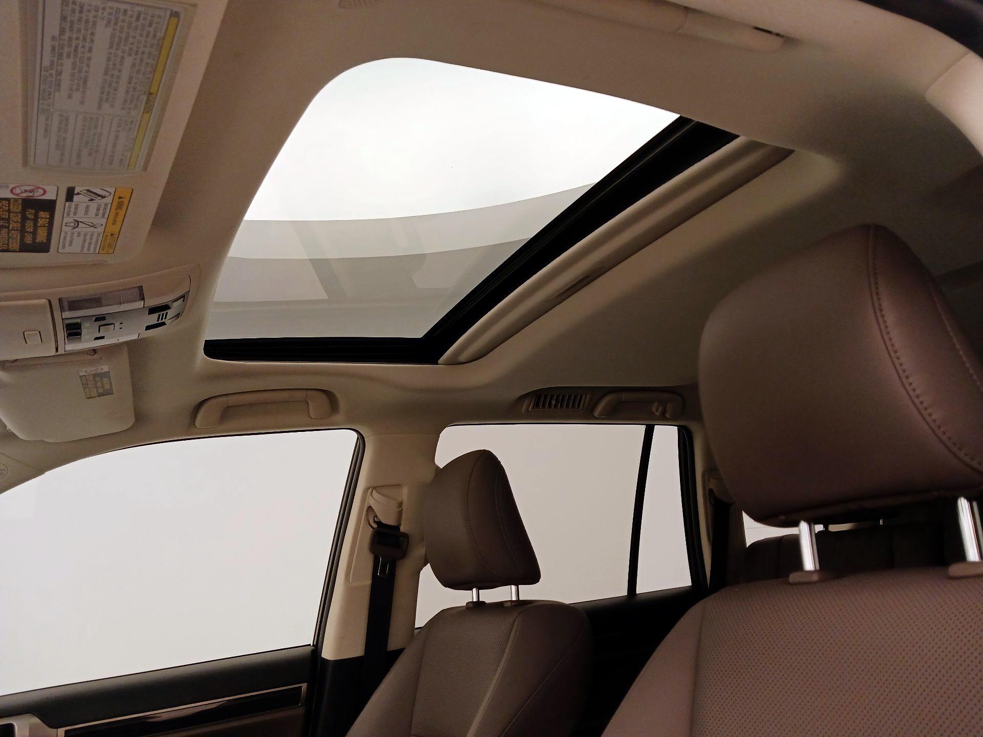Thumbnail: 2020 Lexus GX - 20