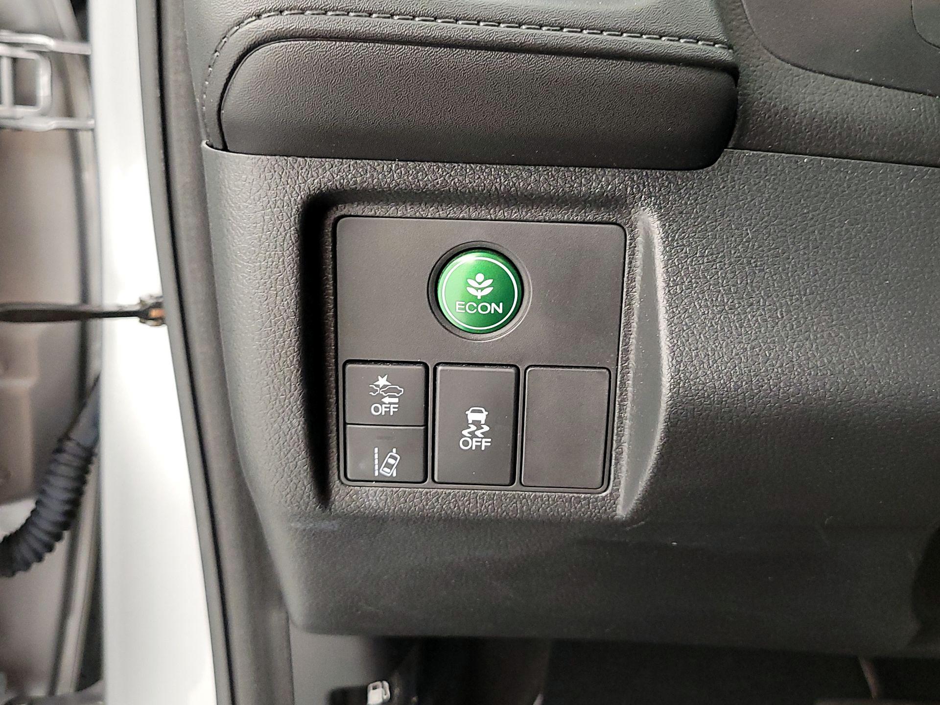 Thumbnail: 2019 Honda HR-V - 13