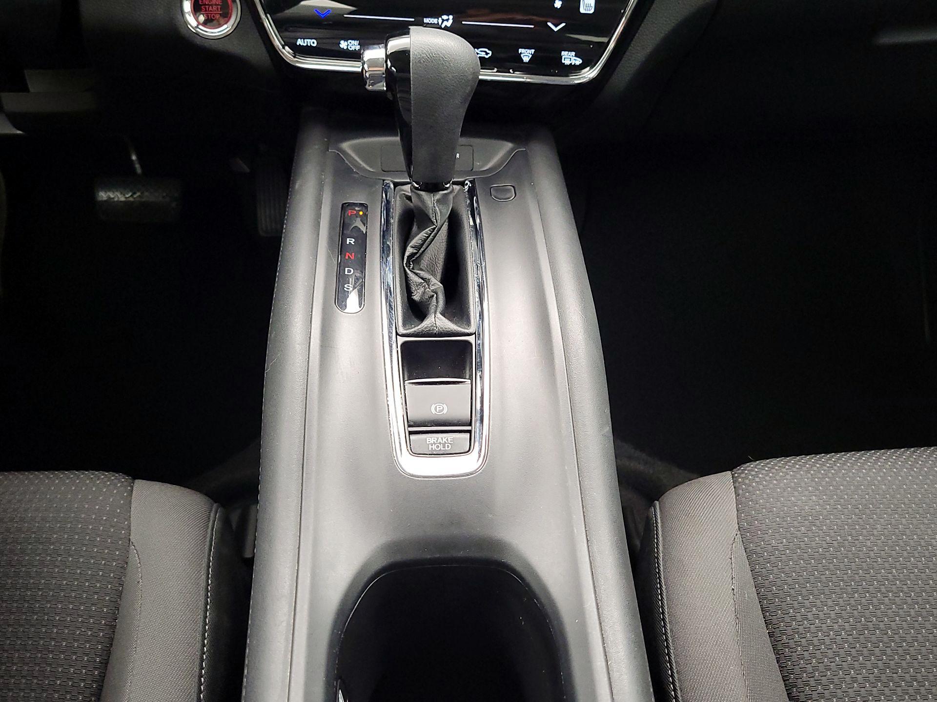 Thumbnail: 2019 Honda HR-V - 17