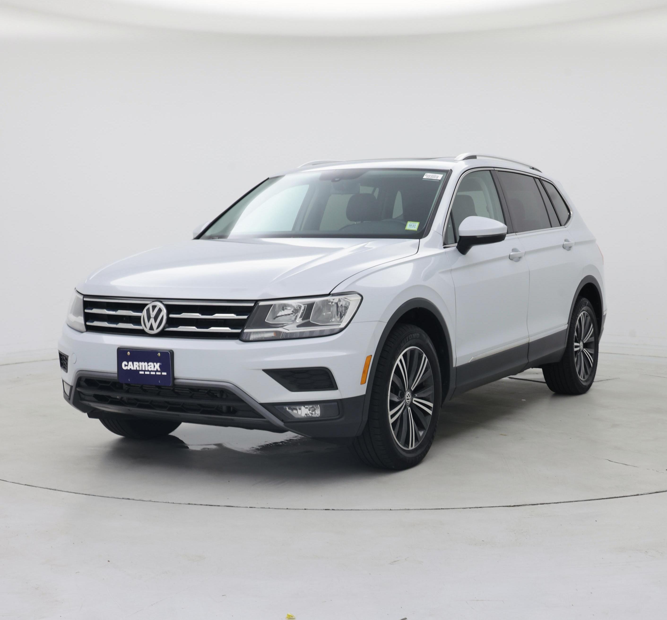 Thumbnail: 2018 Volkswagen Tiguan - 4
