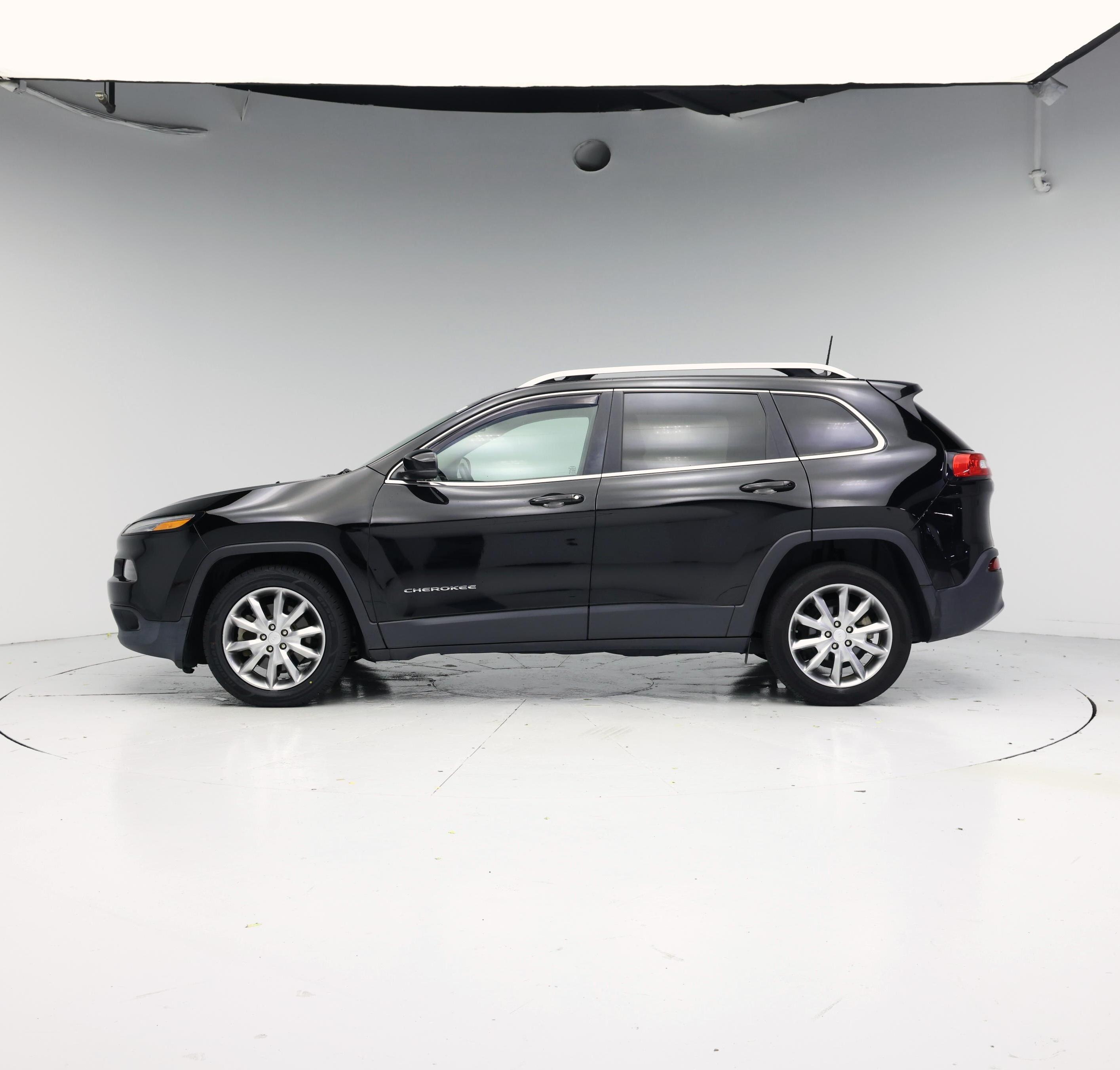Thumbnail: 2017 Jeep Cherokee - 3