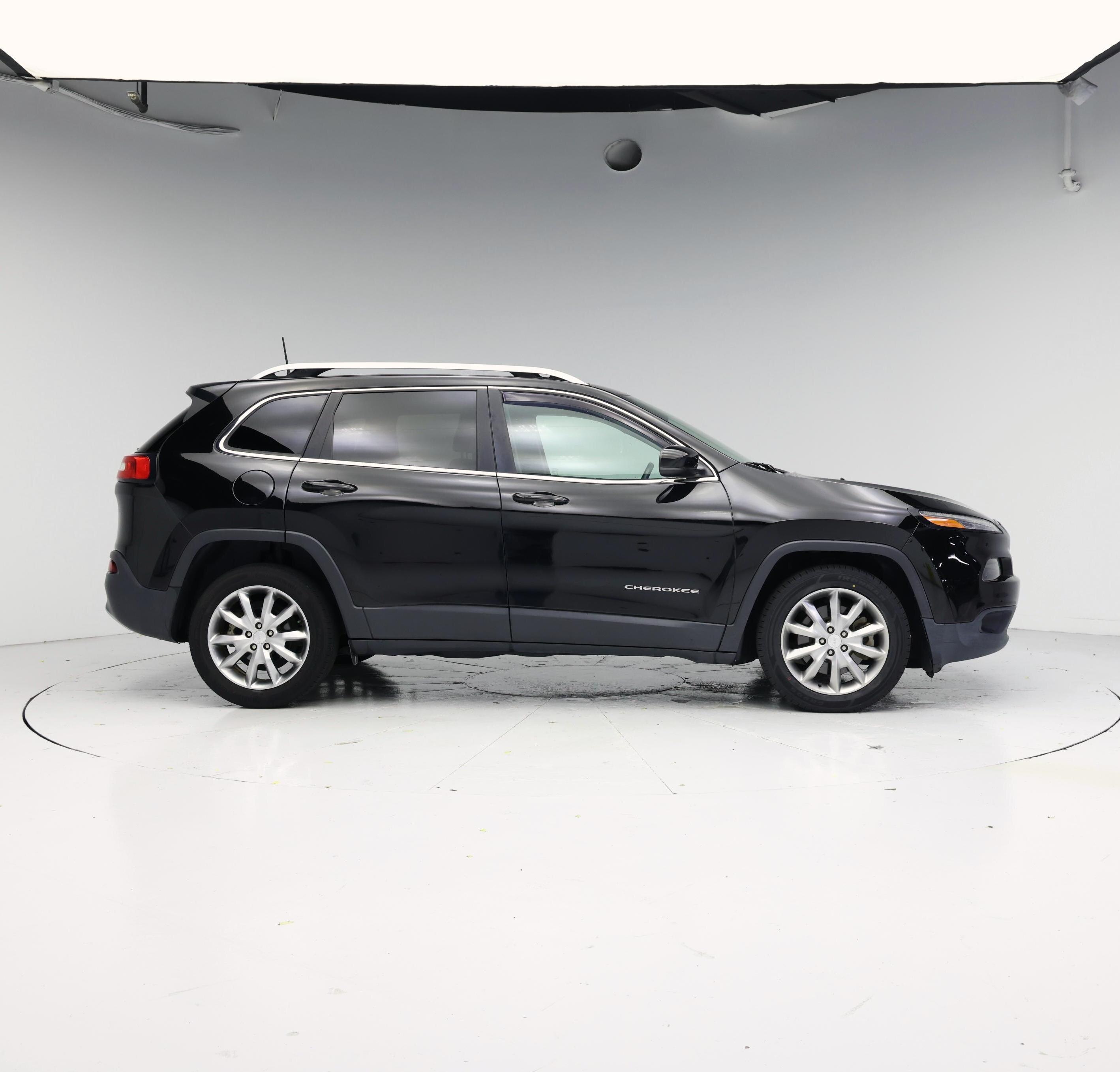 Thumbnail: 2017 Jeep Cherokee - 7