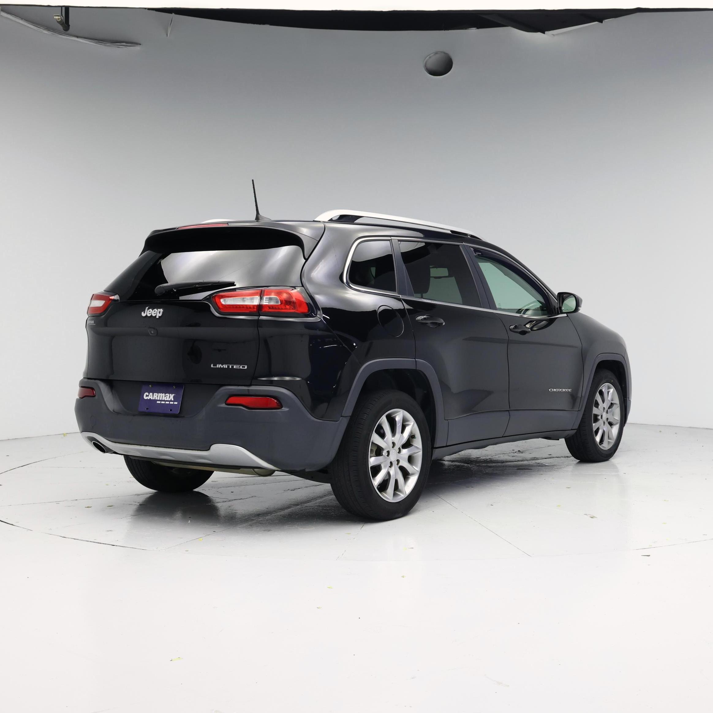 Thumbnail: 2017 Jeep Cherokee - 8