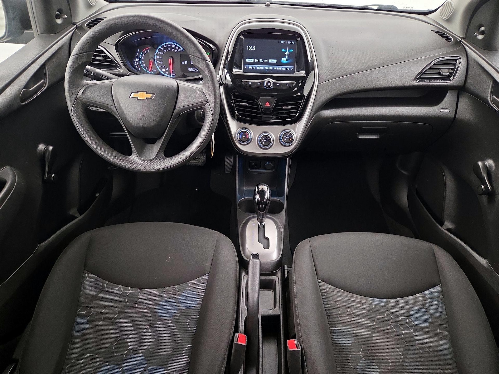 2017 Chevrolet Spark LS - Photo 10