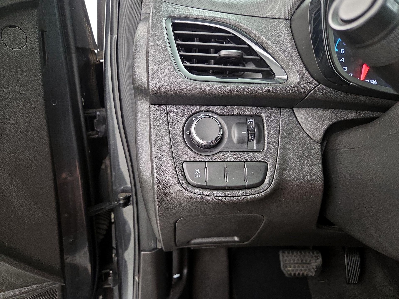 2017 Chevrolet Spark LS - Photo 14