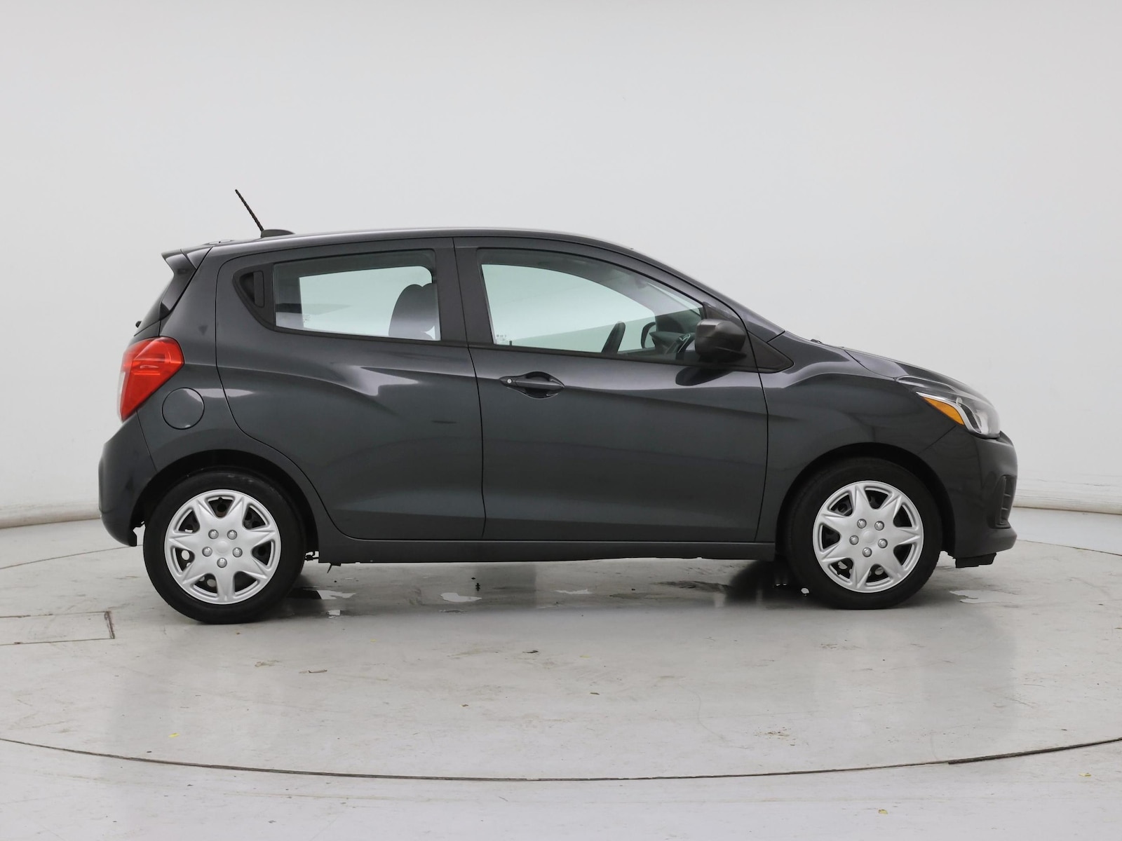 2017 Chevrolet Spark LS - Photo 8