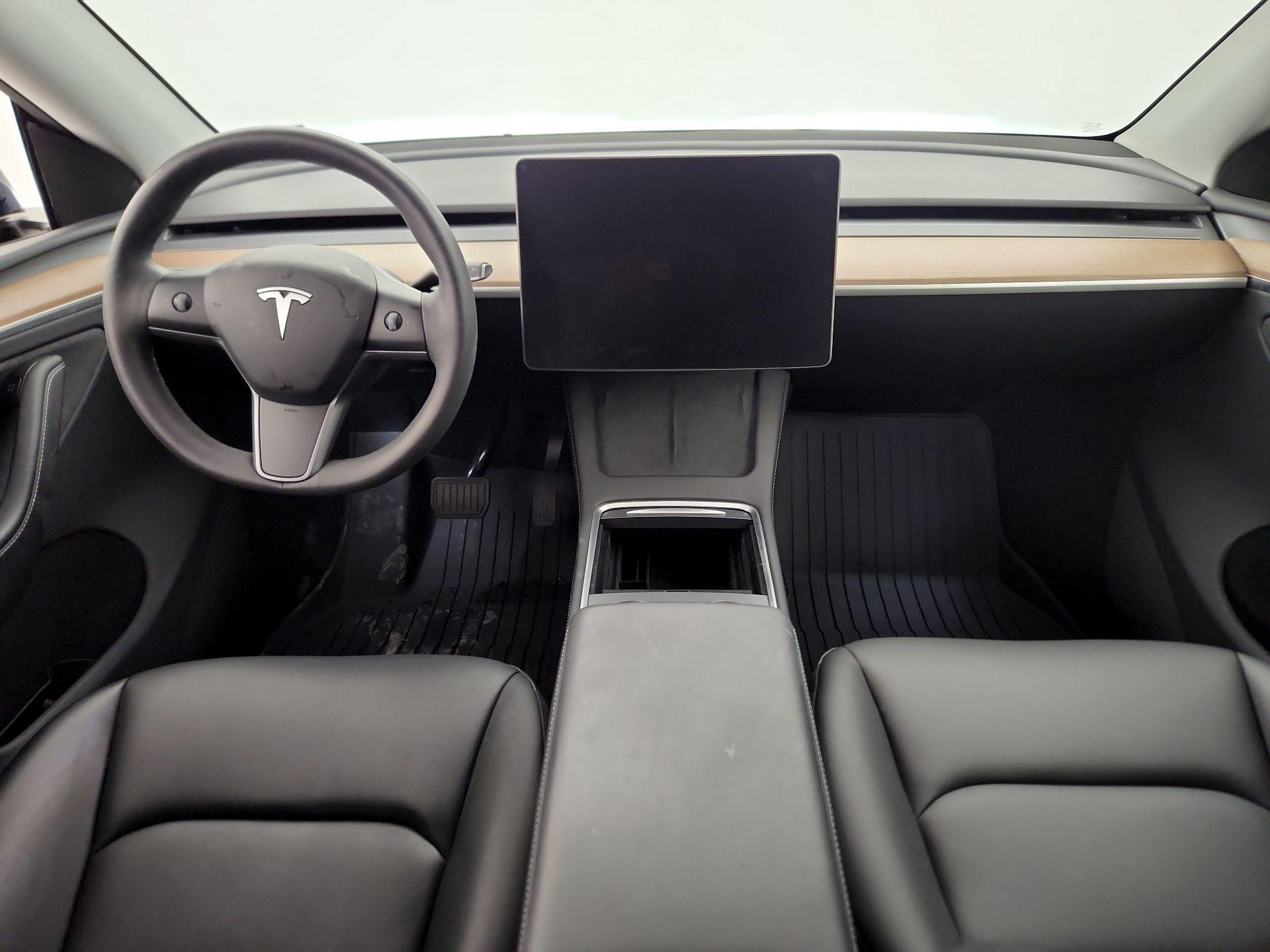 Thumbnail: 2023 Tesla Model Y - 9