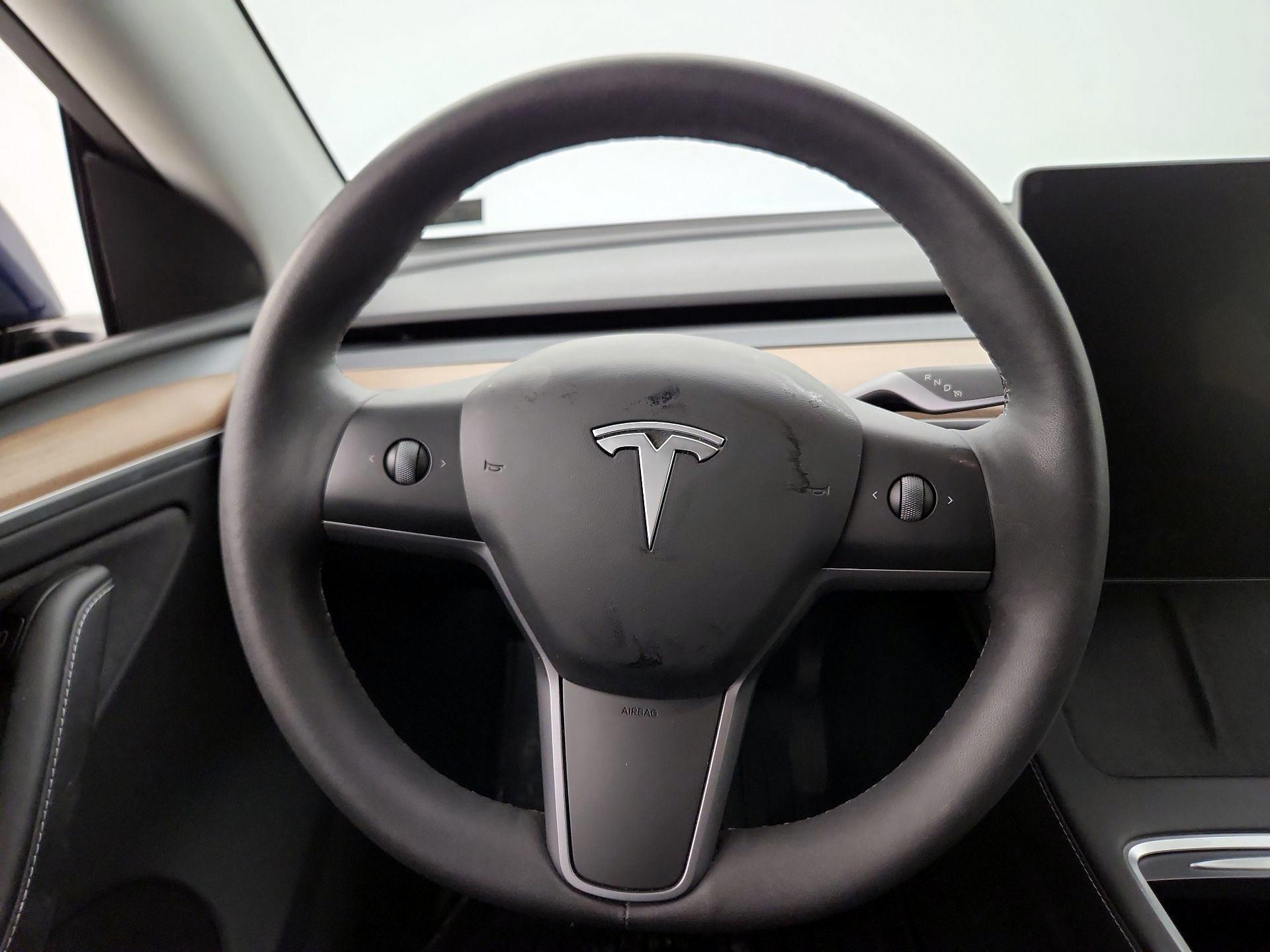Thumbnail: 2023 Tesla Model Y - 10