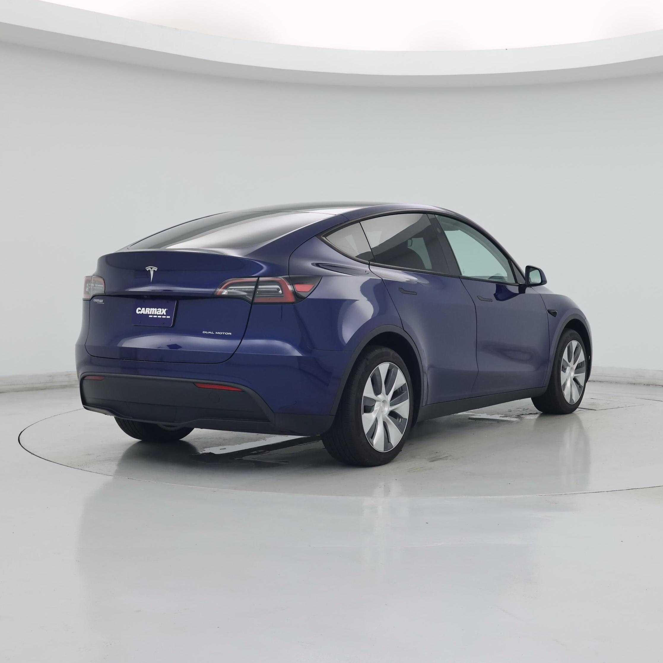 Thumbnail: 2023 Tesla Model Y - 8