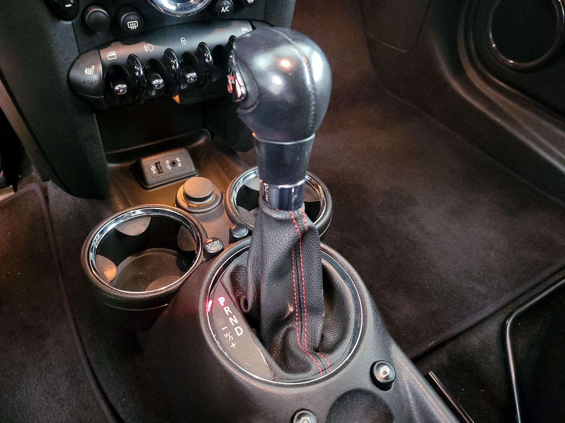 Thumbnail: 2015 MINI Cooper Roadster - 17