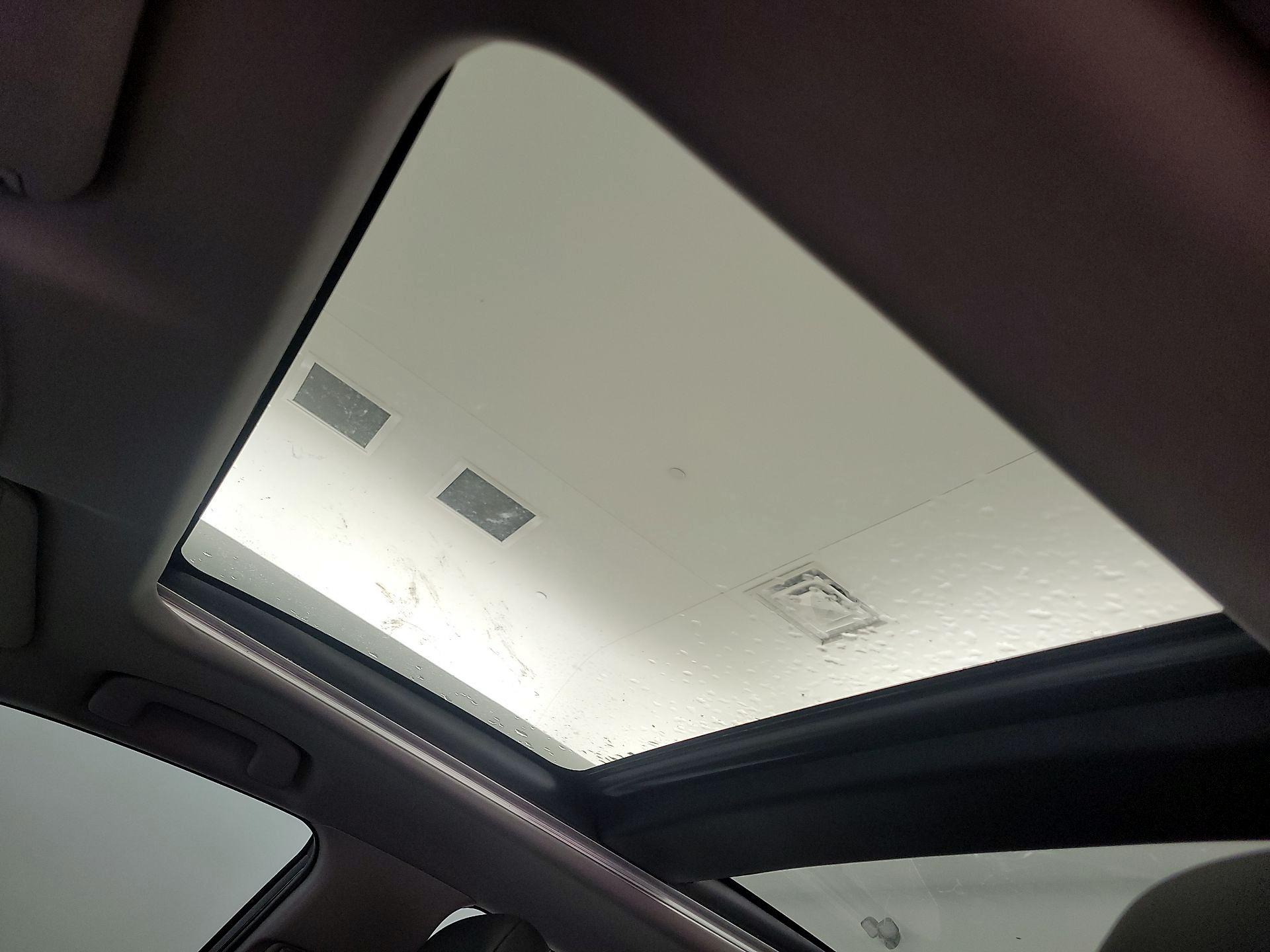 Thumbnail: 2020 Toyota Camry - 20