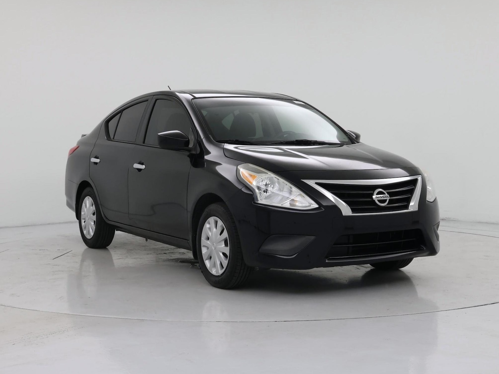 2016 Nissan Versa Sedan SV - Photo 2