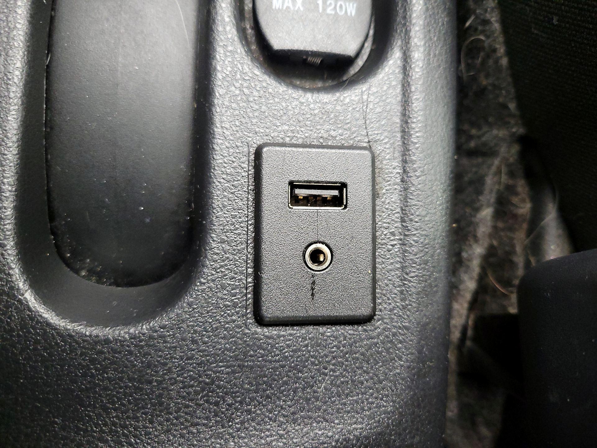 Thumbnail: 2016 Nissan Versa - 17
