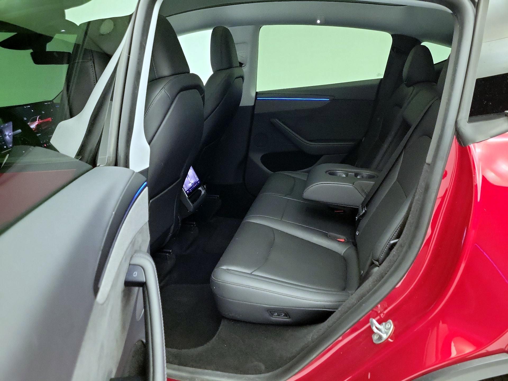 Thumbnail: 2026 Tesla Model Y - 19