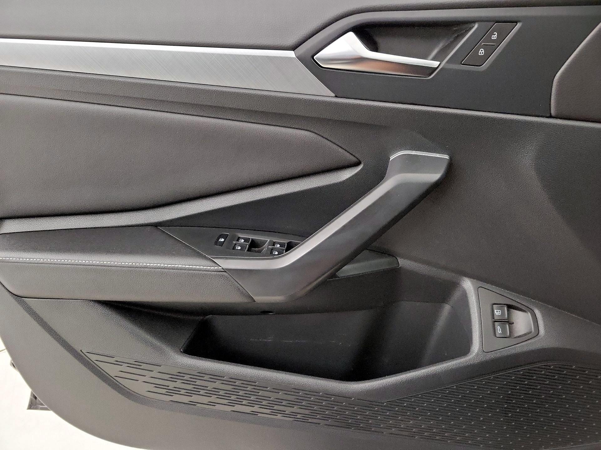 Thumbnail: 2024 Volkswagen Jetta - 12