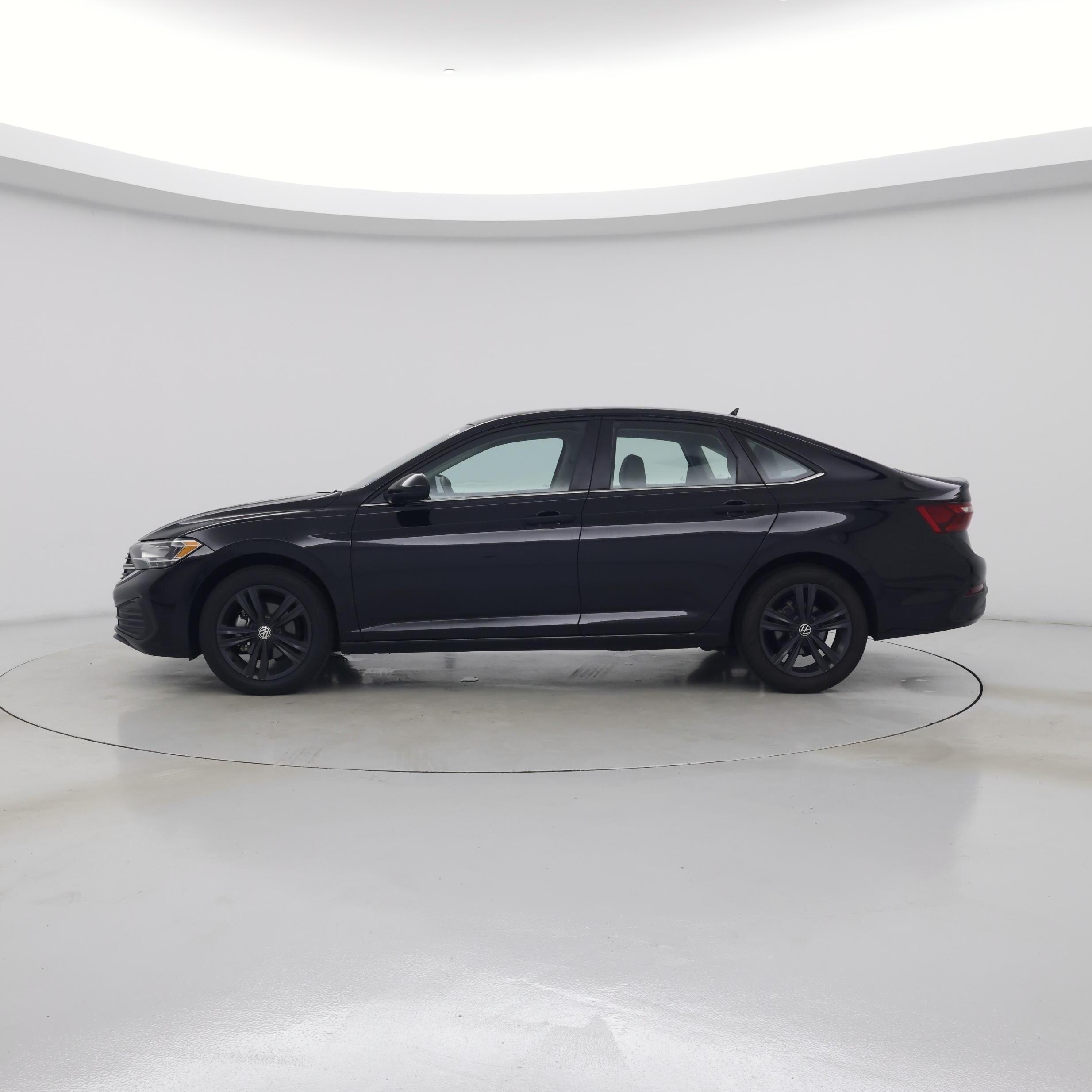 Thumbnail: 2024 Volkswagen Jetta - 3