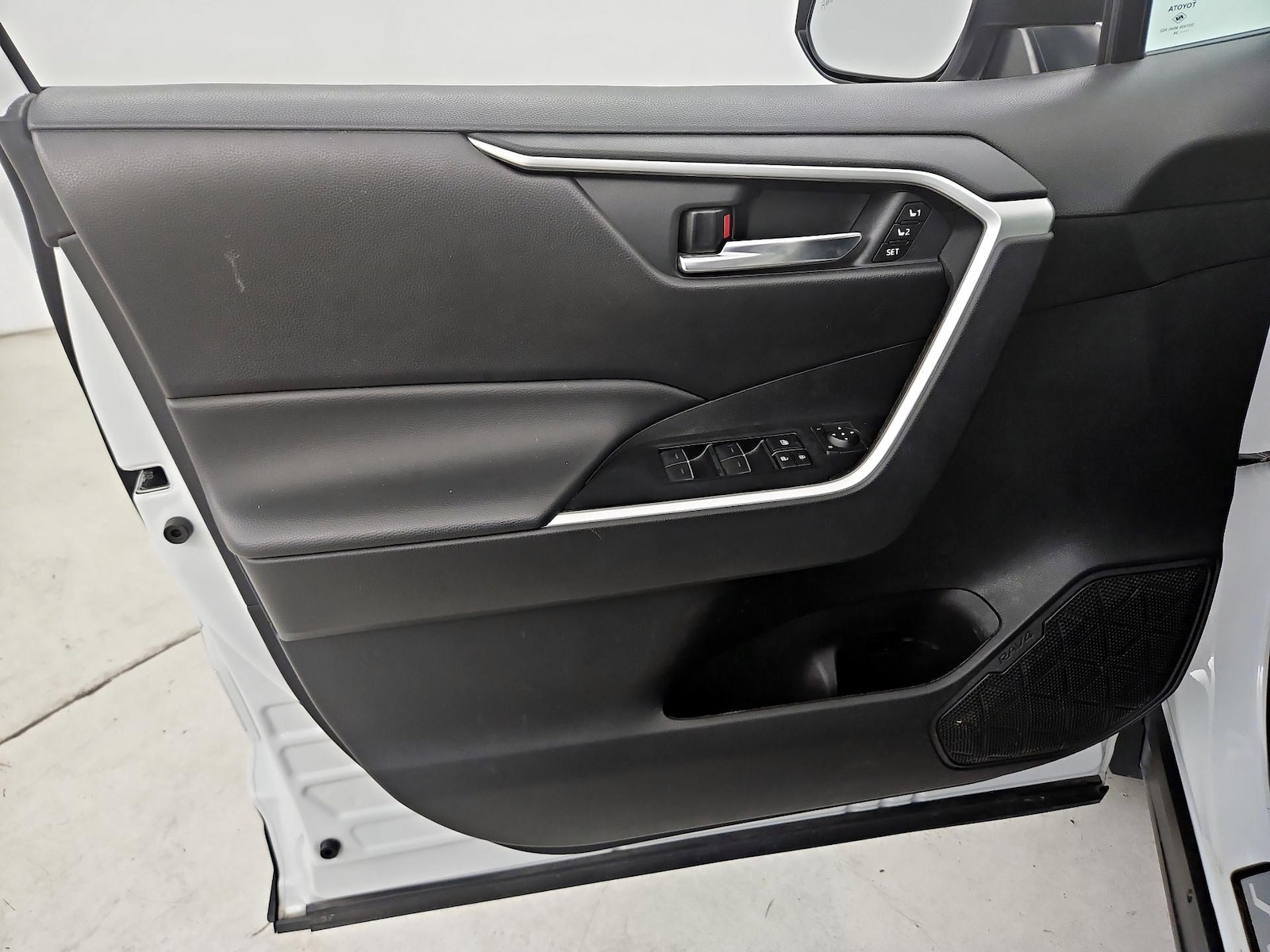 2024 Toyota RAV4 XLE Premium - Photo 13