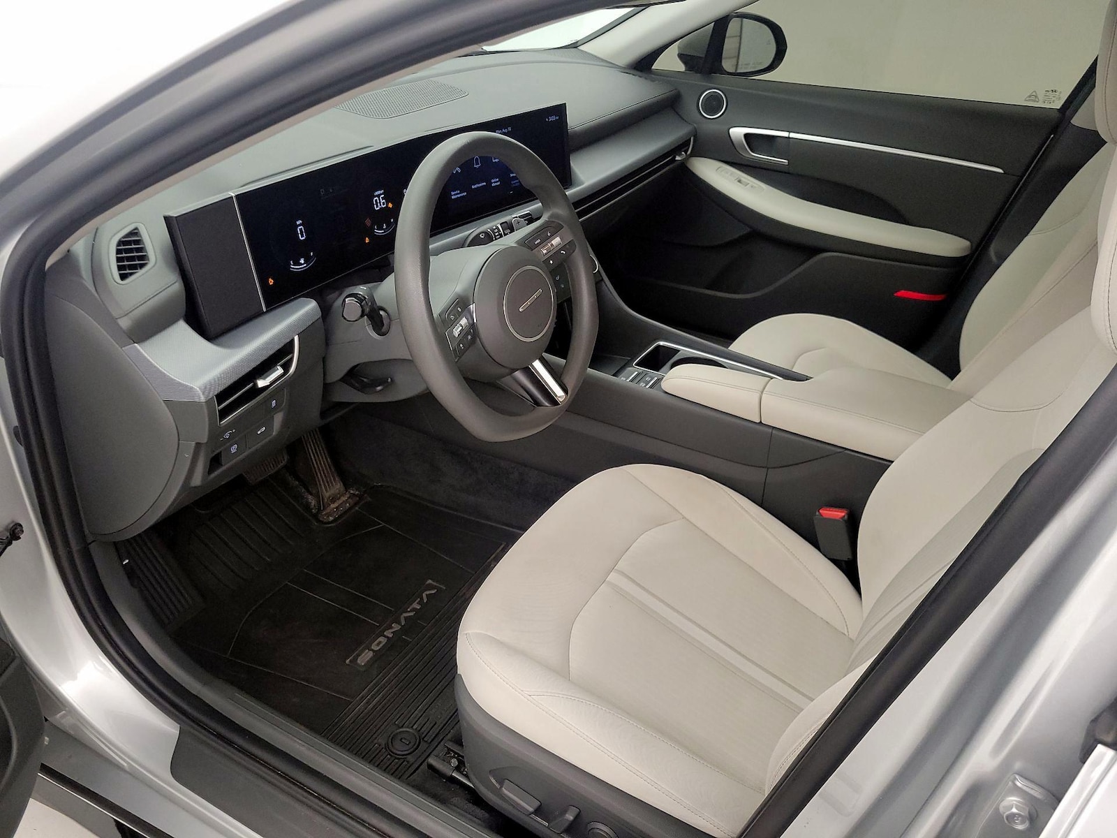 2025 Hyundai Sonata SEL - Photo 12