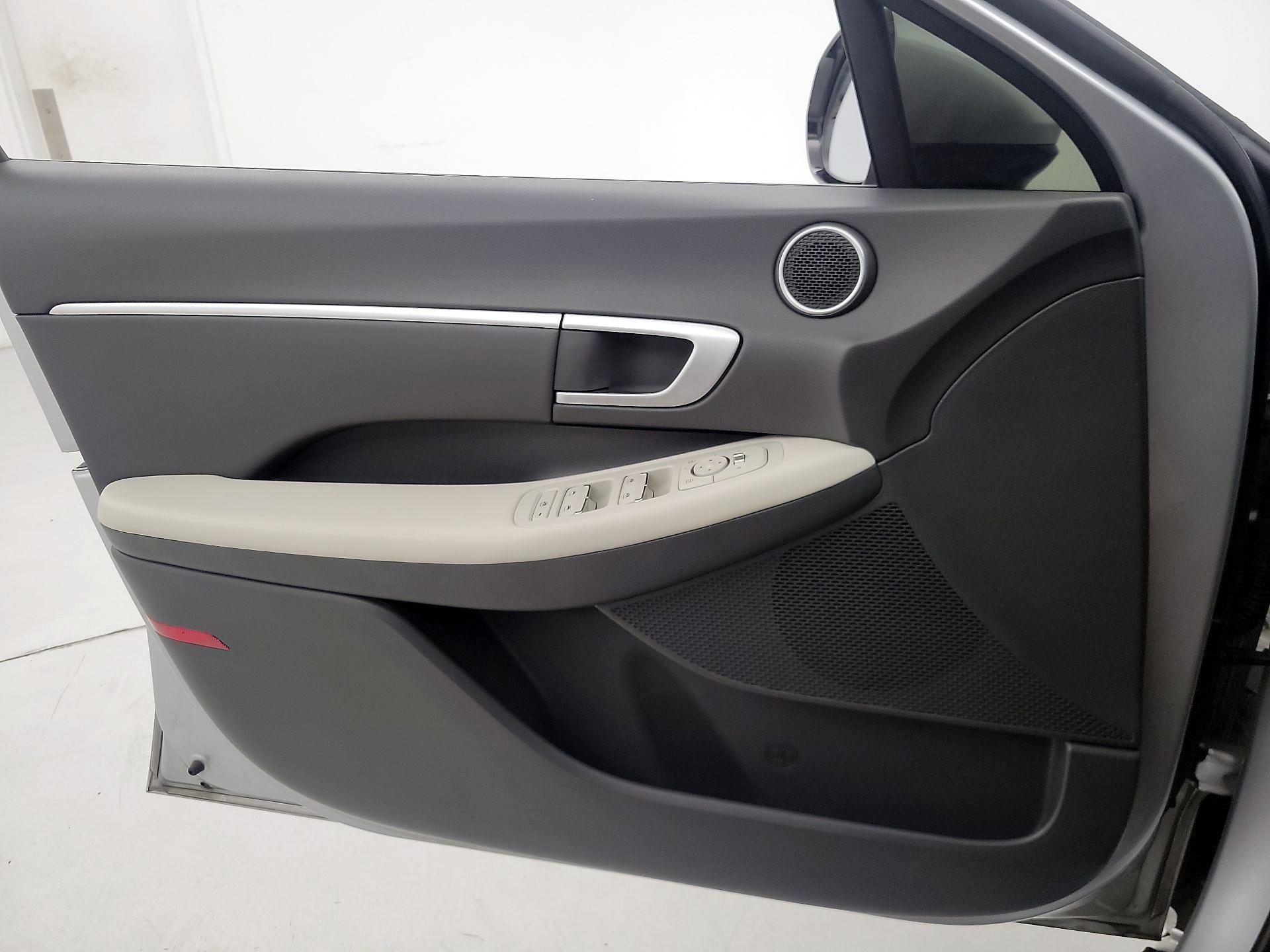Thumbnail: 2025 Hyundai Sonata - 12