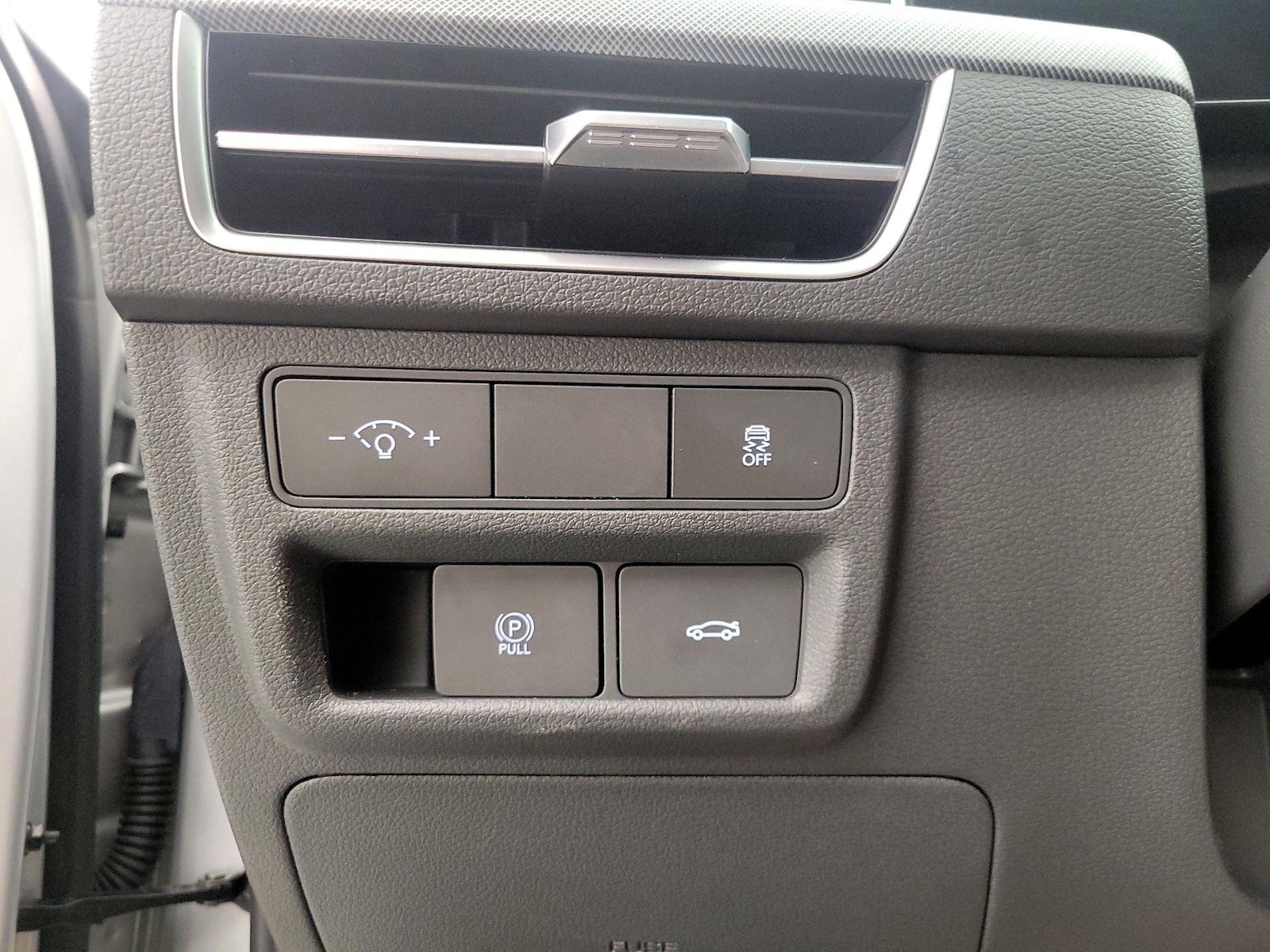 2025 Hyundai Sonata SEL - Photo 14