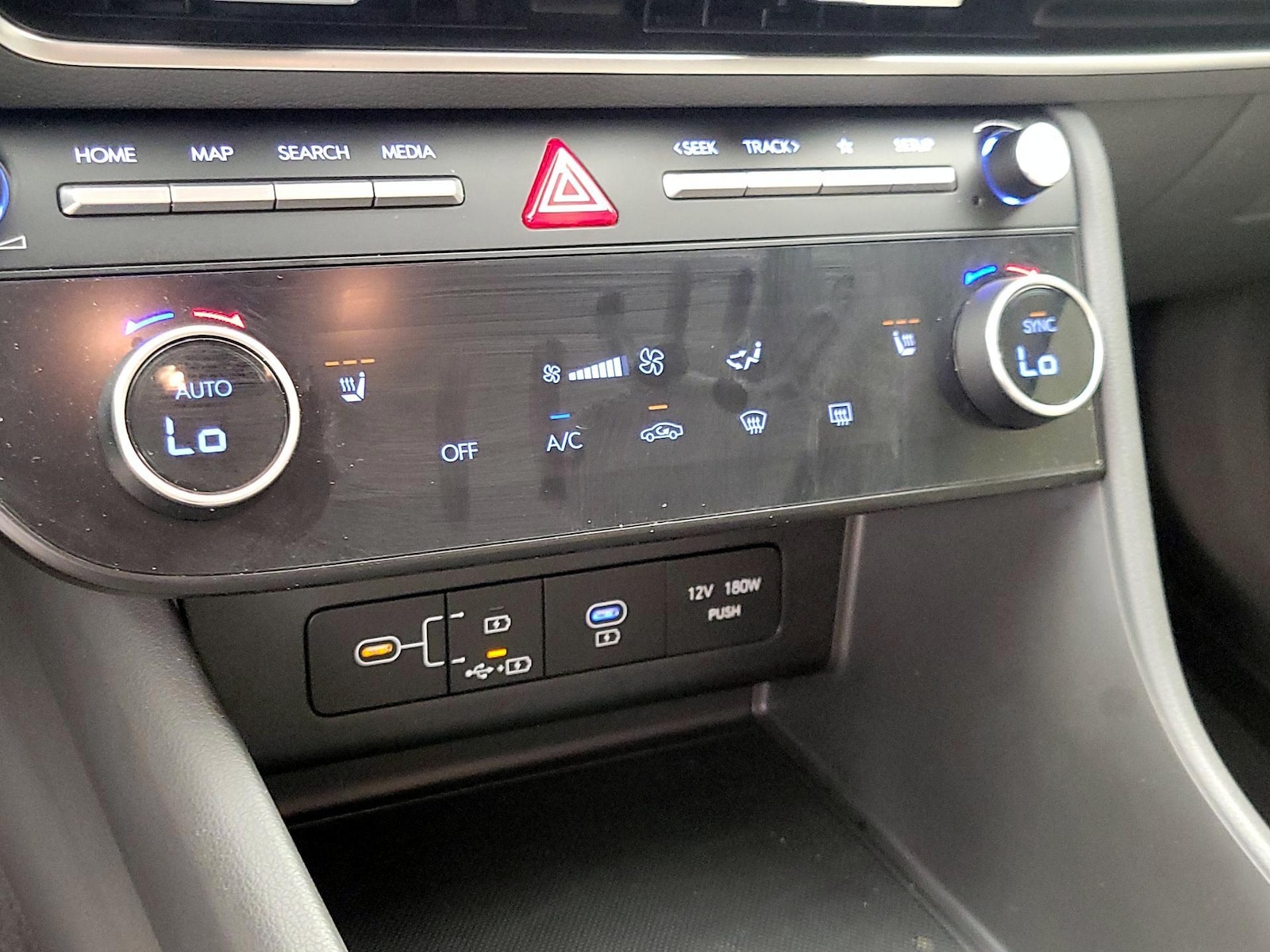 2025 Hyundai Sonata SEL - Photo 17