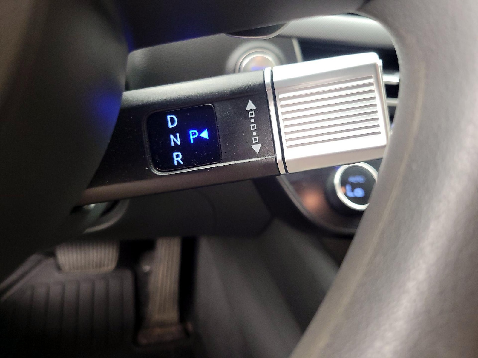 2025 Hyundai Sonata SEL - Photo 18